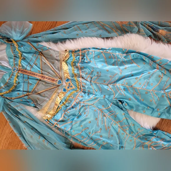Disney Princes Jasmin Costume 👑🕌🧞‍♂️ - Picture 8 of 16
